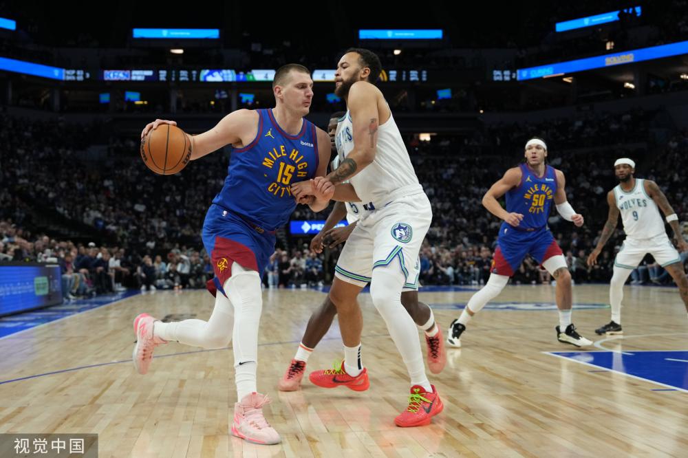 门将扑出 门将扑出