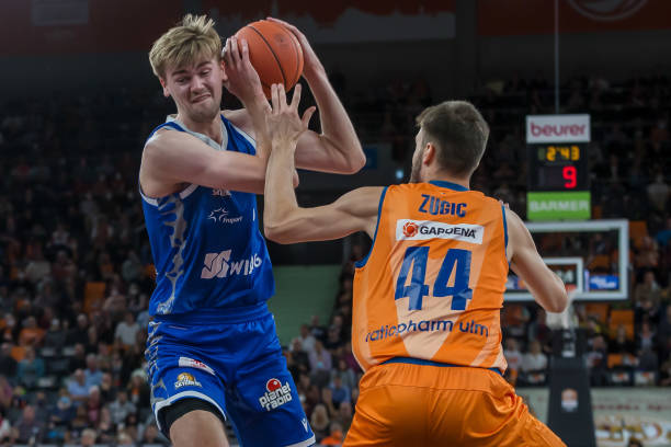 阿什拉夫等 阿什拉夫等