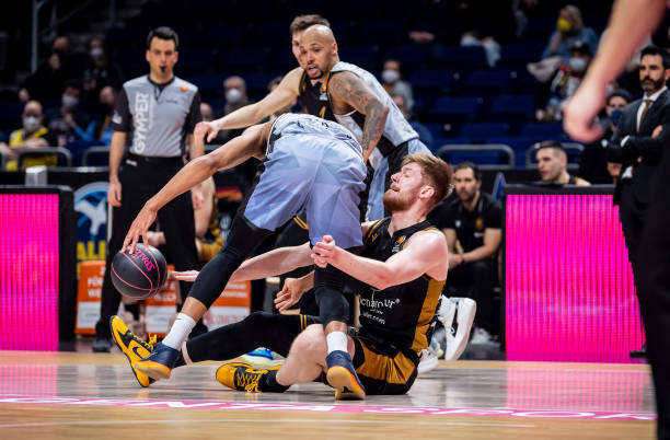 面对密集防 面对密集防